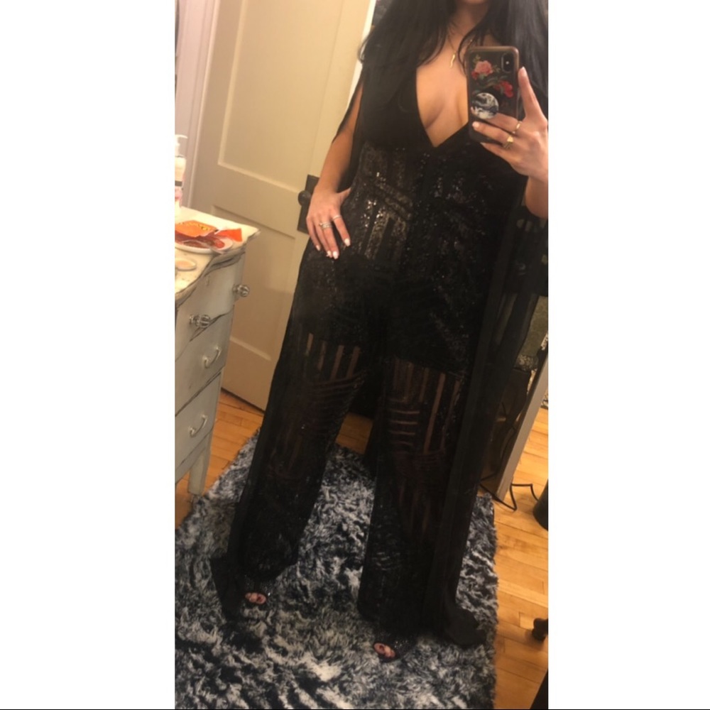 Sequin cape jumpsuit - Picture 2 of 4